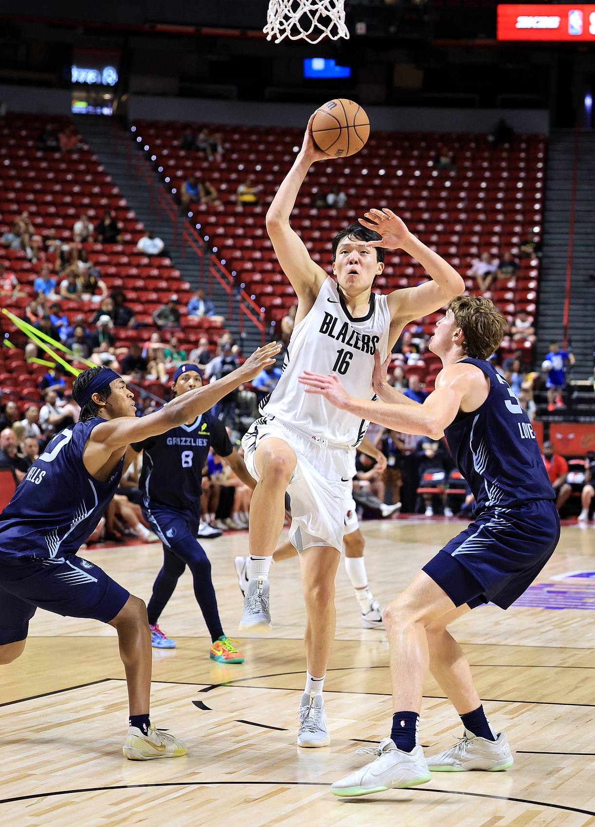 世界杯预选赛-王健：杨瀚森的表现对得起他这个顺位 也打消很多美国媒体的质疑