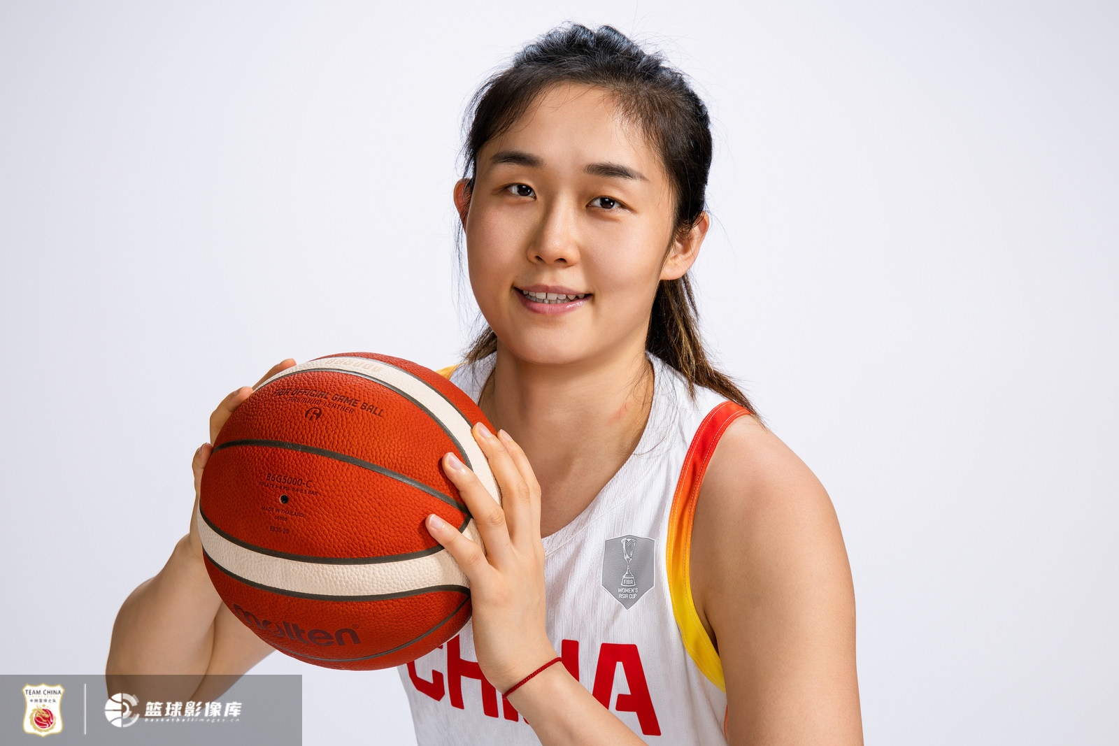 超高效！潘臻琦13分钟4中4贡献11分2板3助 罚球5中3